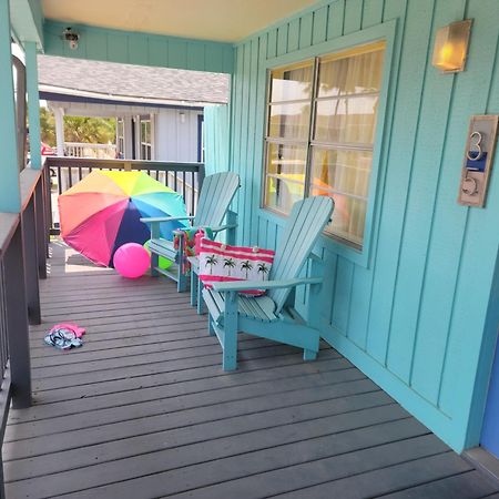 Upper Deck Hotel And Bar - Adults Only South Padre Island Εξωτερικό φωτογραφία