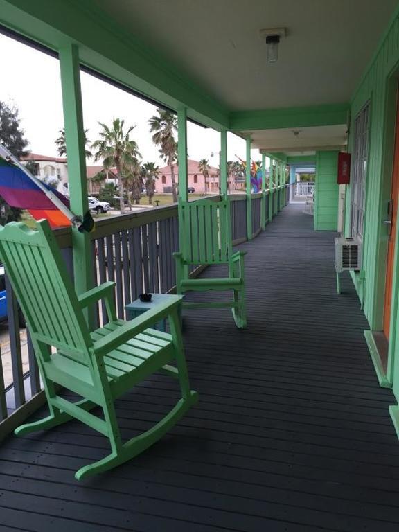 Upper Deck Hotel And Bar - Adults Only South Padre Island Εξωτερικό φωτογραφία