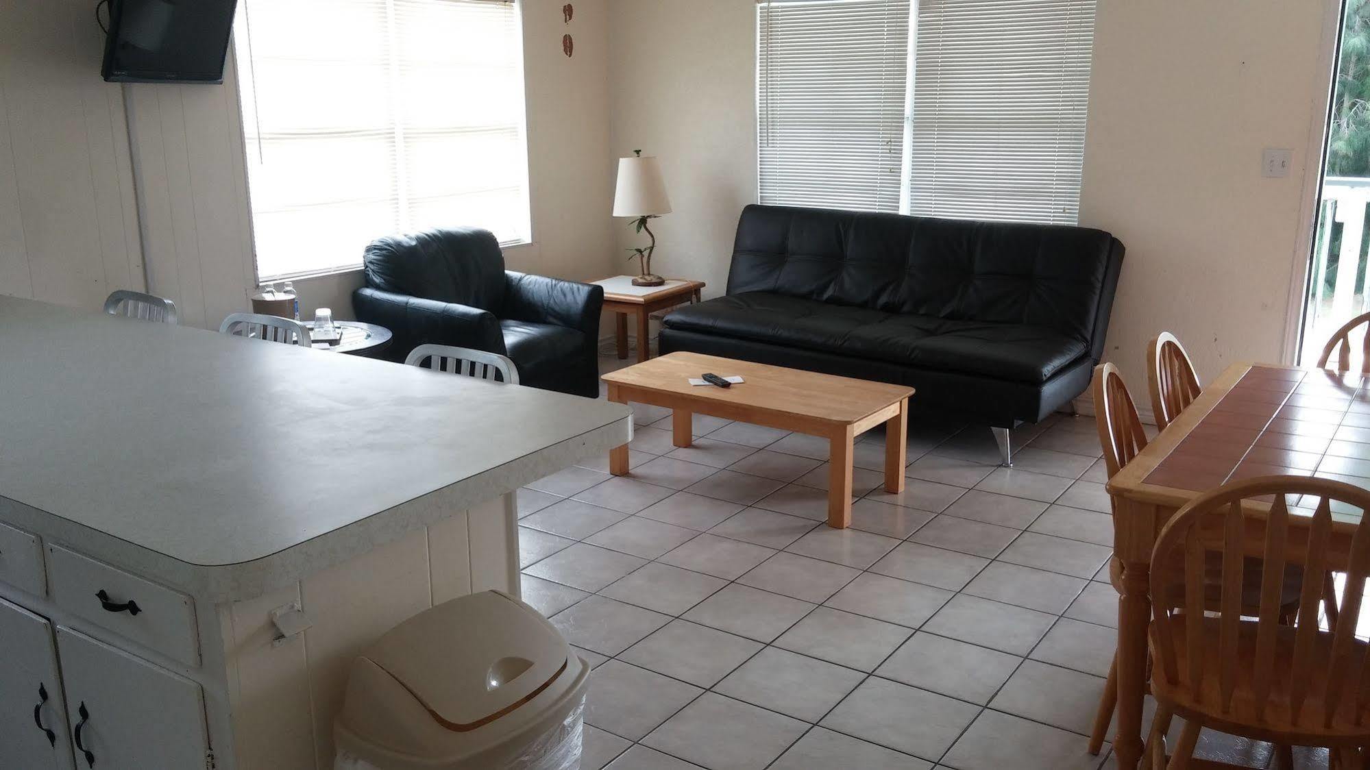 Upper Deck Hotel And Bar - Adults Only South Padre Island Εξωτερικό φωτογραφία